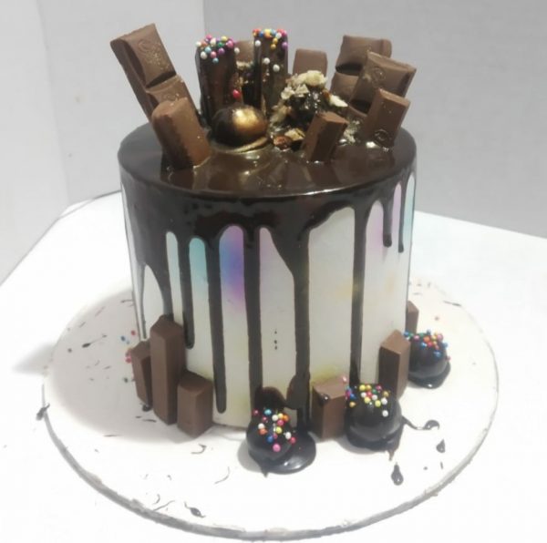 kitkatcake