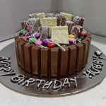 kitkat cake